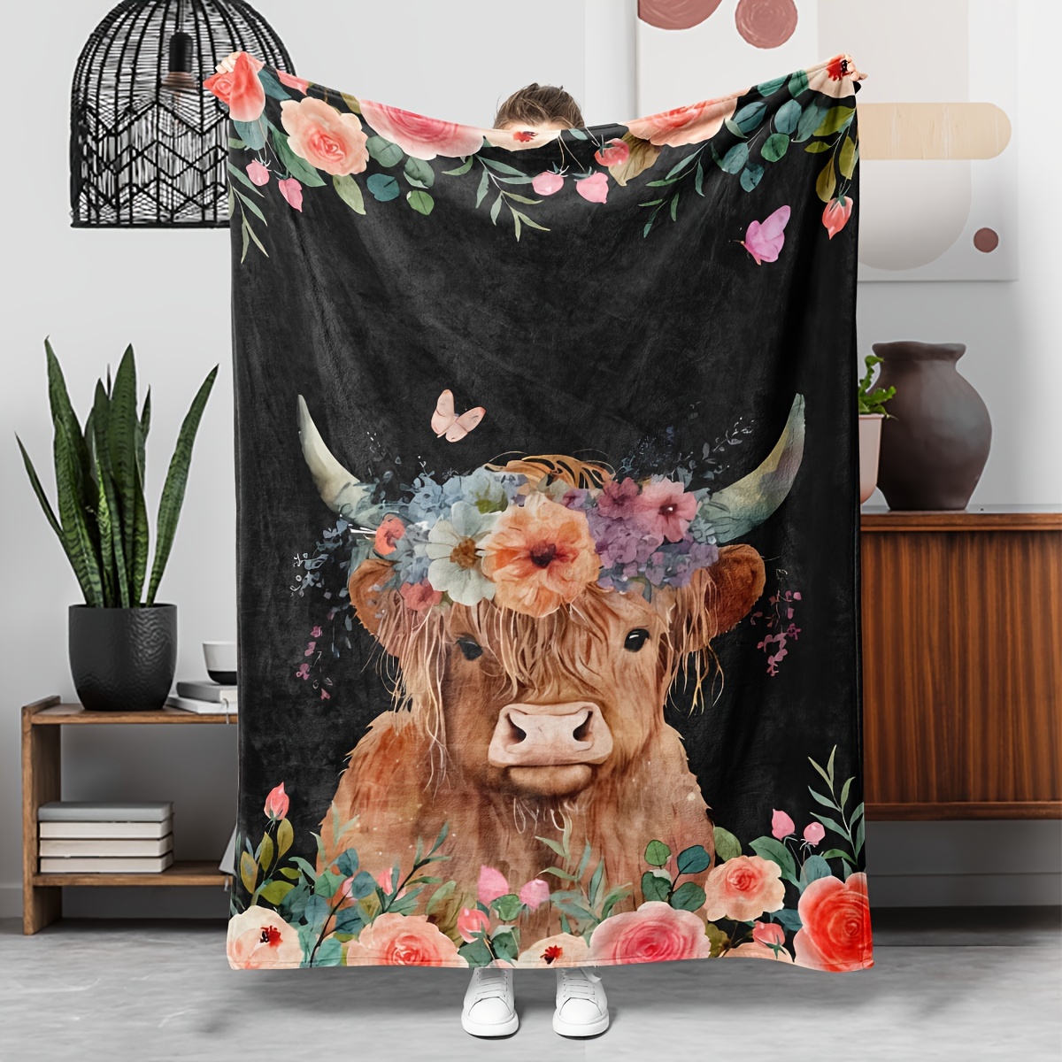 Highland Home Textiles - Flannel Throw Blanket: Adorable Highland Cow